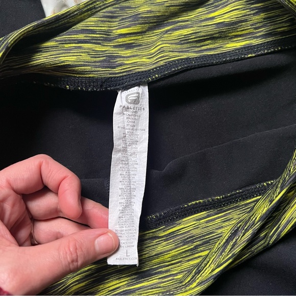 Fabletics Black Leggings Neon Stripes Yoga Gym Size Large - Picture 2 of 8